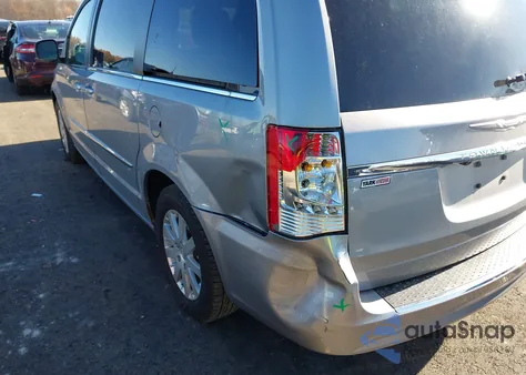 2014 Chrysler Town & Country Touring from USA, damaged, VIN 2C4RC1BG2ER225225